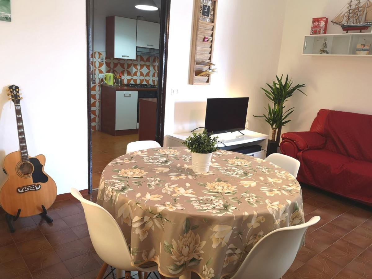 Appartamento Il Porticciolo 维拉诺瓦 外观 照片